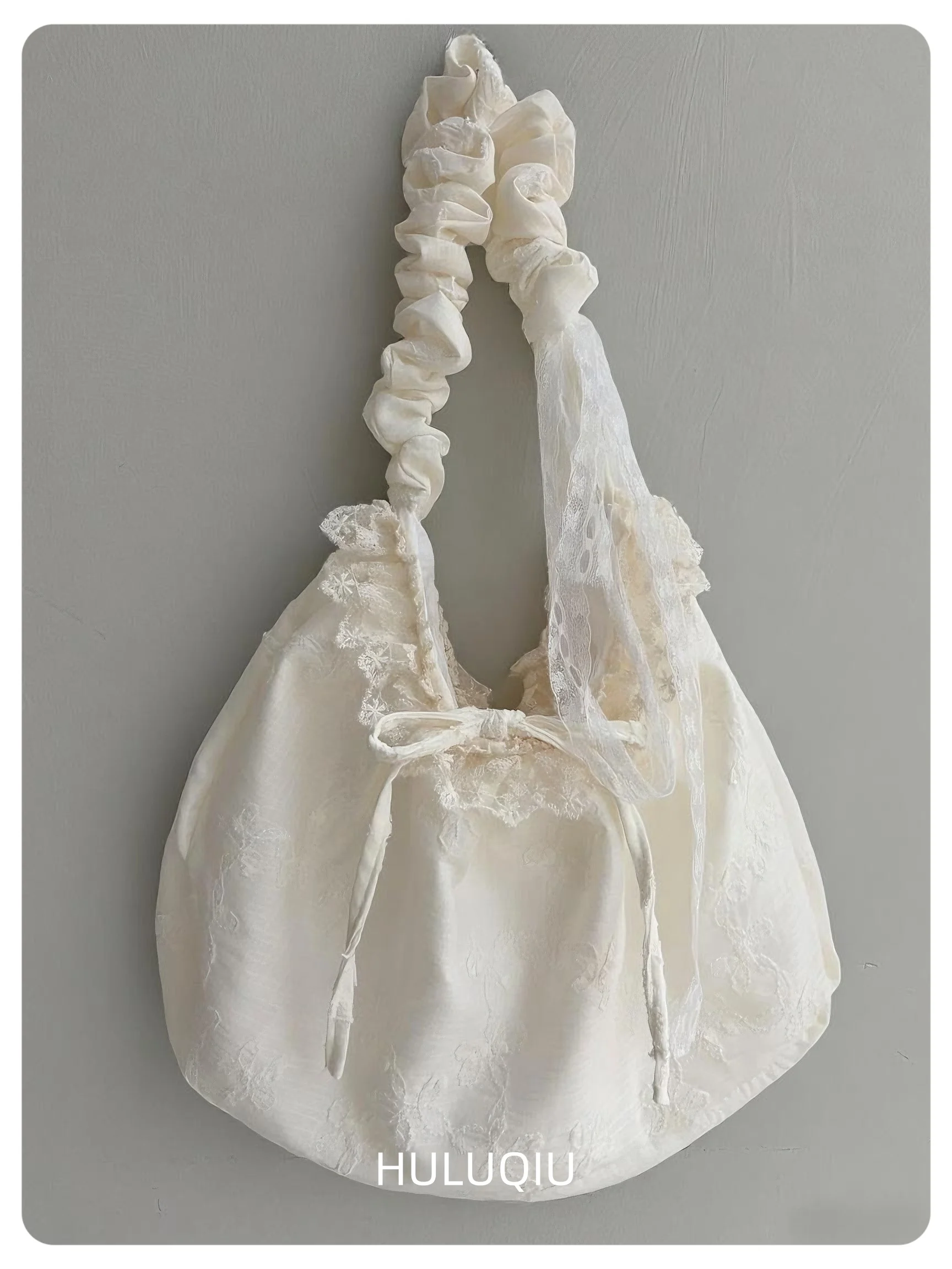 

Sweet Lace Ruffle Korean Fashion Shoulder Bag for Student Girl Chic Floral Crossbody Bag Portable Large Capacity Storage Bag