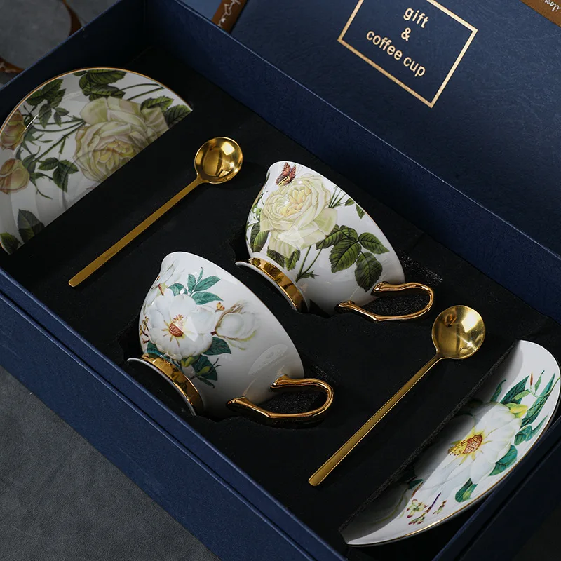 Juego de tazas de café de porcelana de hueso europeo Vintage, juego de té de nicho de sentido superior exquisito de cerámica de alto grado, caja de