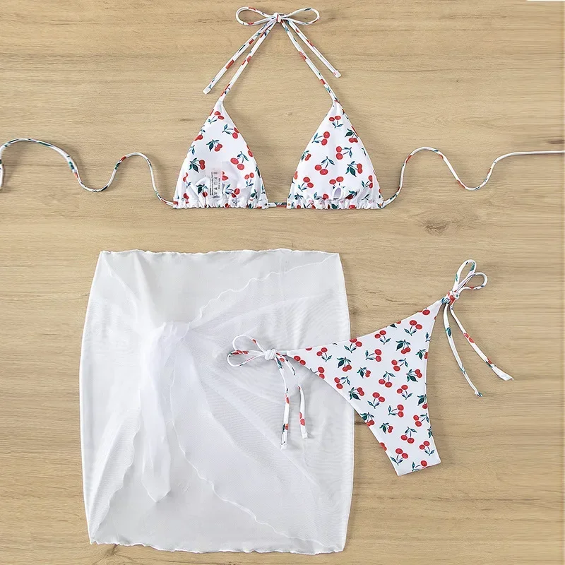 Traje de baño de 3 piezas con estampado de cereza para mujer, conjunto de Bikini con falda de malla sexy, Tanga de cintura baja, traje de baño para vacaciones en la playa, novedad de 2025