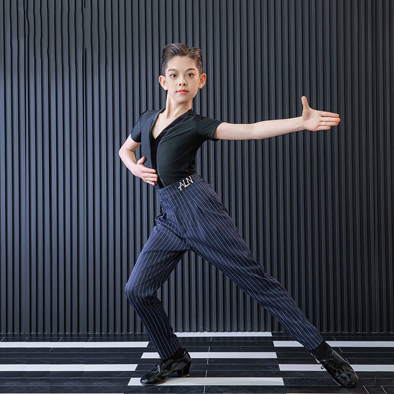 

2025 Children Latin Dance Performance Outfits For Boys Black Tops Stripe Pants Suit Samba Chacha Latin Dance Costumes DQS19562