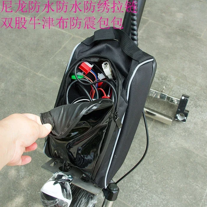 Easy to disassemble the disabled tractor head the elderly transportation electric vehicle wheelchair link frame drive head