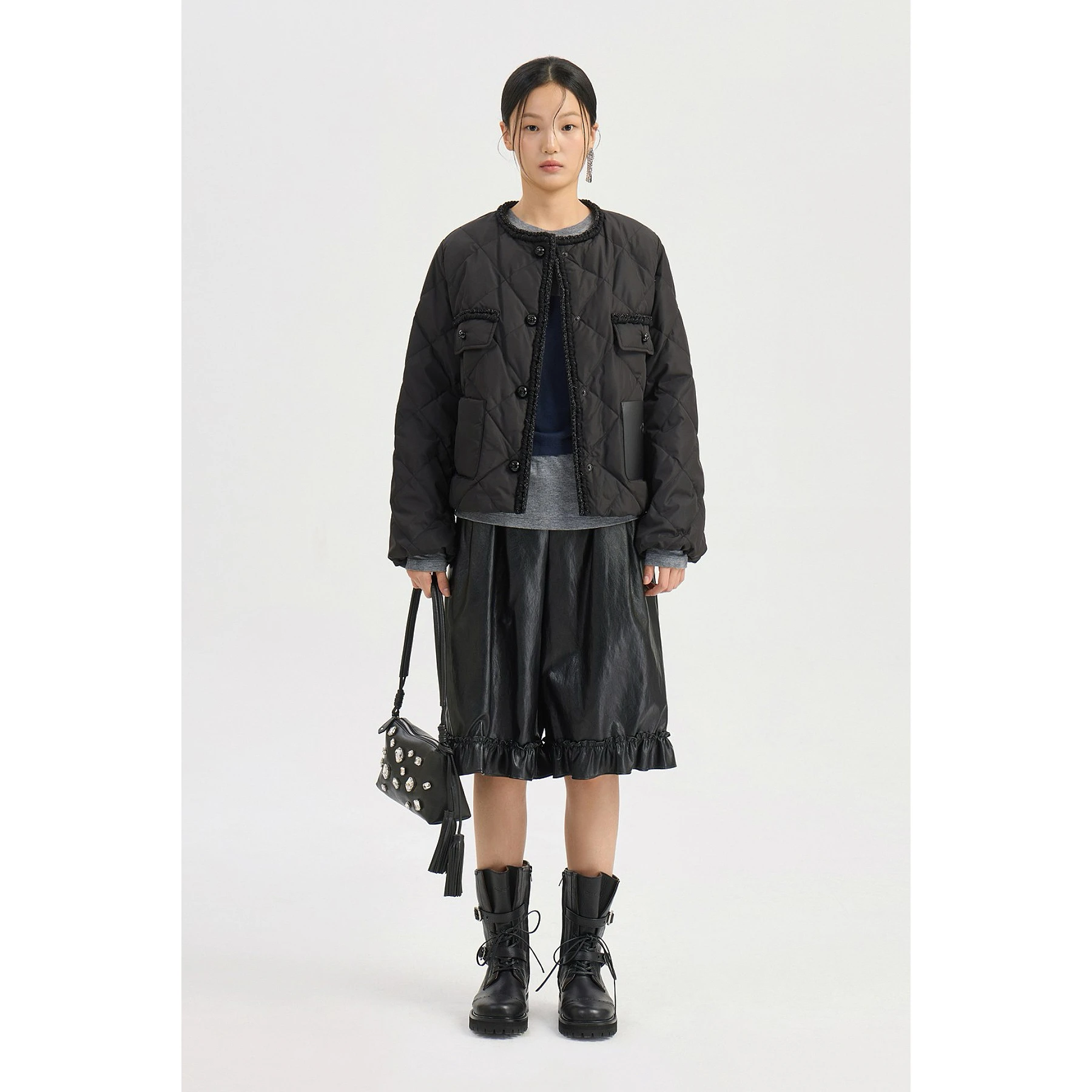 Elegant Fashionable round Neck Quilted Short down Jacket Small Fragrance Style with Lace  Duckling Feather Coat for Women