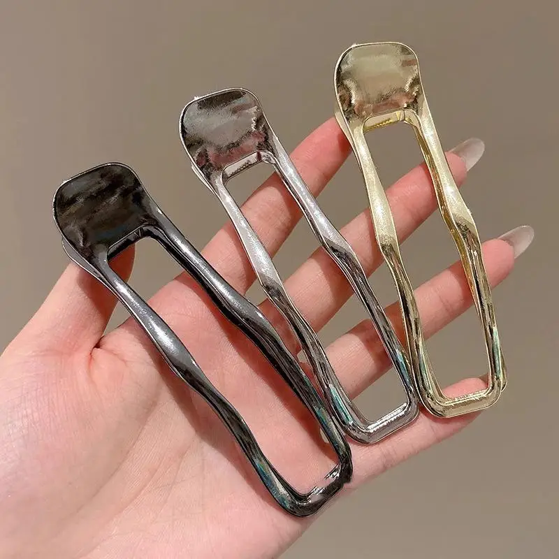 Hohle rechteckige Haarklammern aus Metall, rutschfeste Haarspangen, geometrische Haaraccessoires für den Alltag. – Detail 5