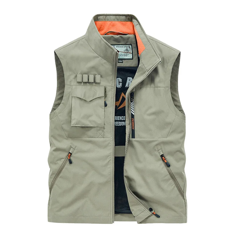 

New Men Outdoor Multifunctional Vests Quality Thin Waistcoats Climbing Sleeveless Jackets Men Fishing Multi Pockets Cargo Vests