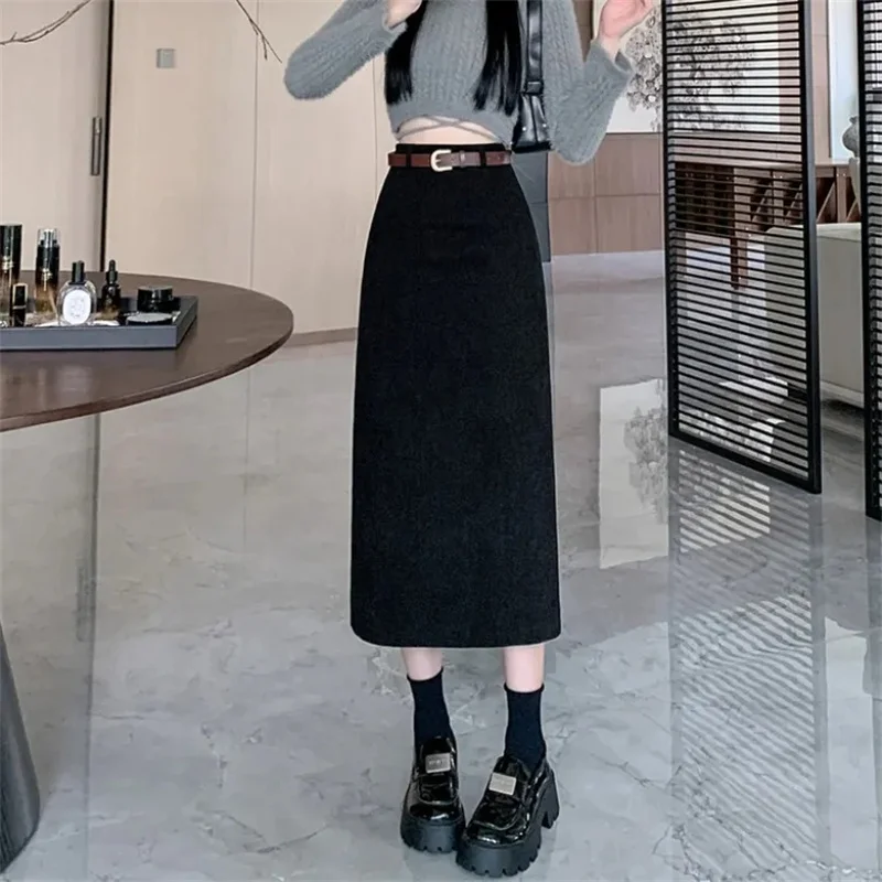 여성용 한국 스타일 섹시 롱 스커트 2026 겨울 코듀로이 슬림 두꺼운 스트리트웨어 패션 빈티지 가을 바디콘 스커트