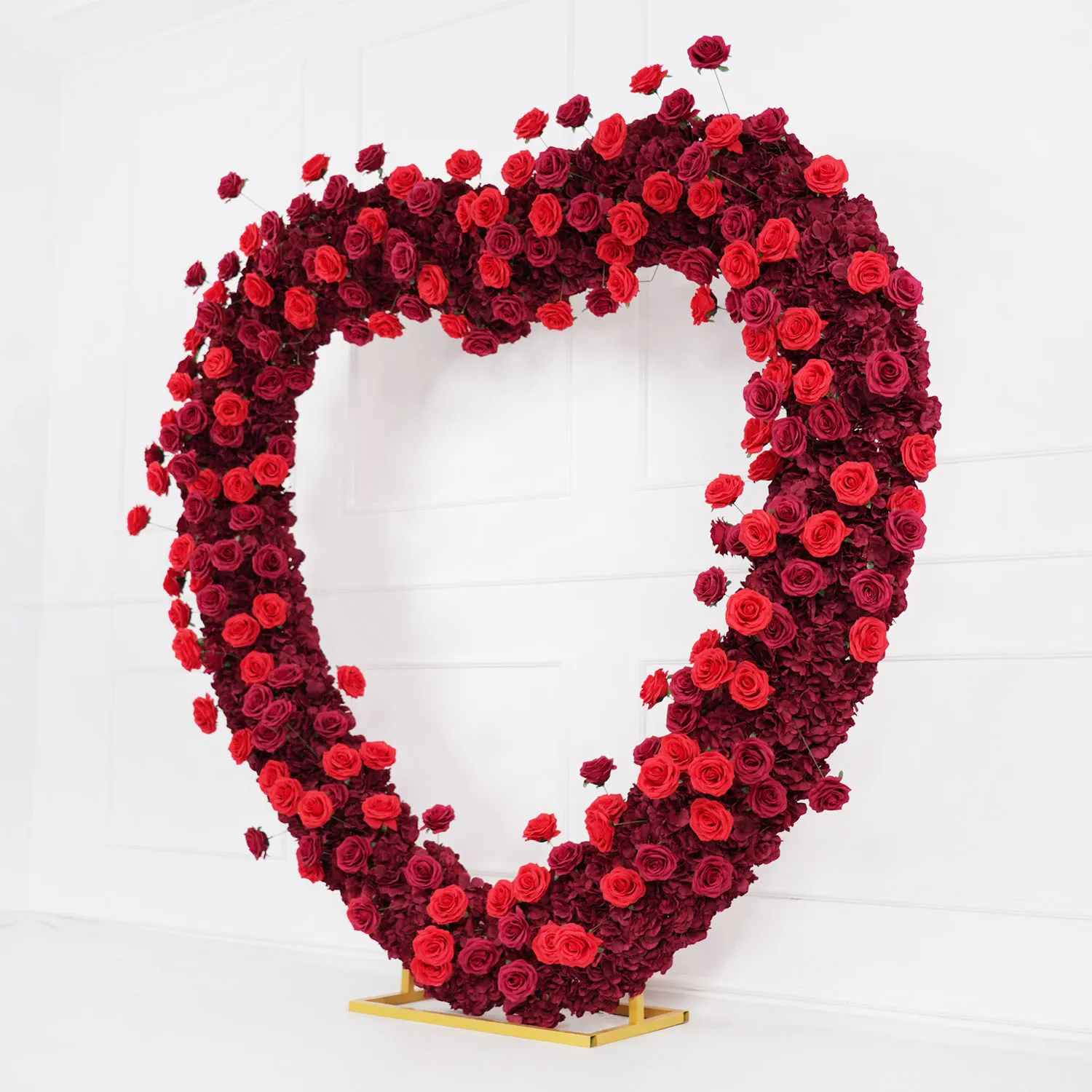 

Uflower Luxury 5D Red Rose Love Heart Shaped Flower Row Party Wedding Backdrop Floral Arrangement Frame Flower Row