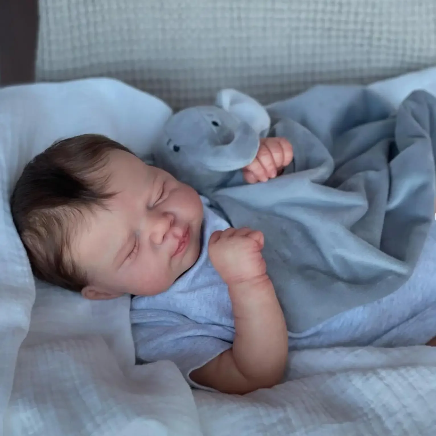 BZDOLL Realistic 48cm Soft Silicone Reborn Asleep Baby Doll With 3D-painting Skin, Alive 19inch Newborn Bebe Cute Birthday Gift