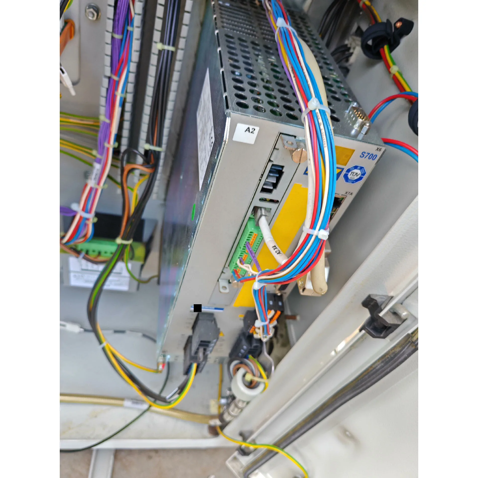 

S72402-NANANA-NA-225 S700 Servo Drive