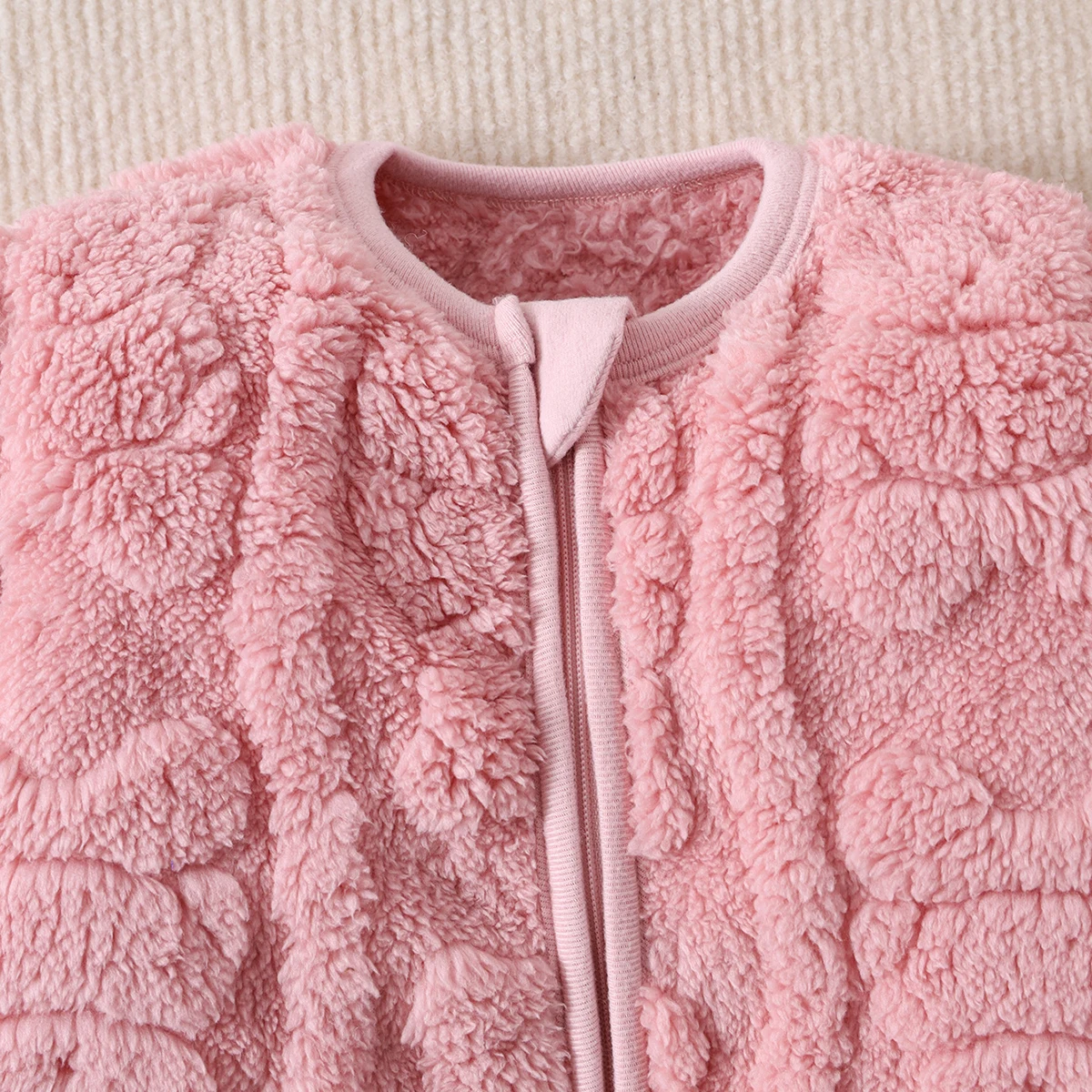 حقيبة نوم للأطفال من قماش الجاكار المخملي الرقيق بأكمام طويلة وسحاب لطيفة ومناسبة لحقائب الفتيات الصغيرات في الخريف والشتاء