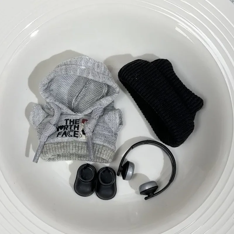 Für Mini Labubu 4,0 Plüsch Puppe Motorrad Trendy Mode Kleidung Schwarz Leder Jacke Set Coole Motorrad Zubehör