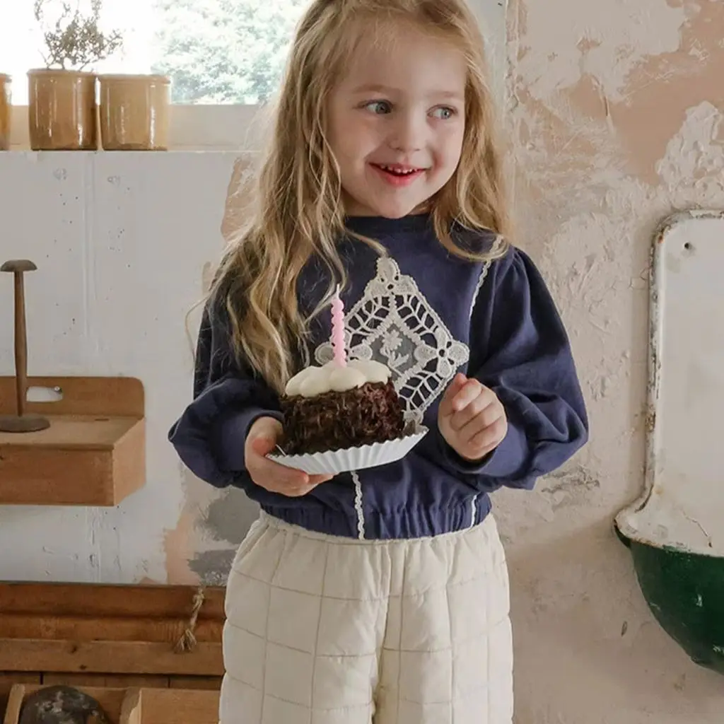 

Весна 2026: Детский свитшот в корейском стиле для девочек, с длинным рукавом, вышивкой, кружевом, ажурными элементами, круглым вырезом, свободного кроя, повседневный топ