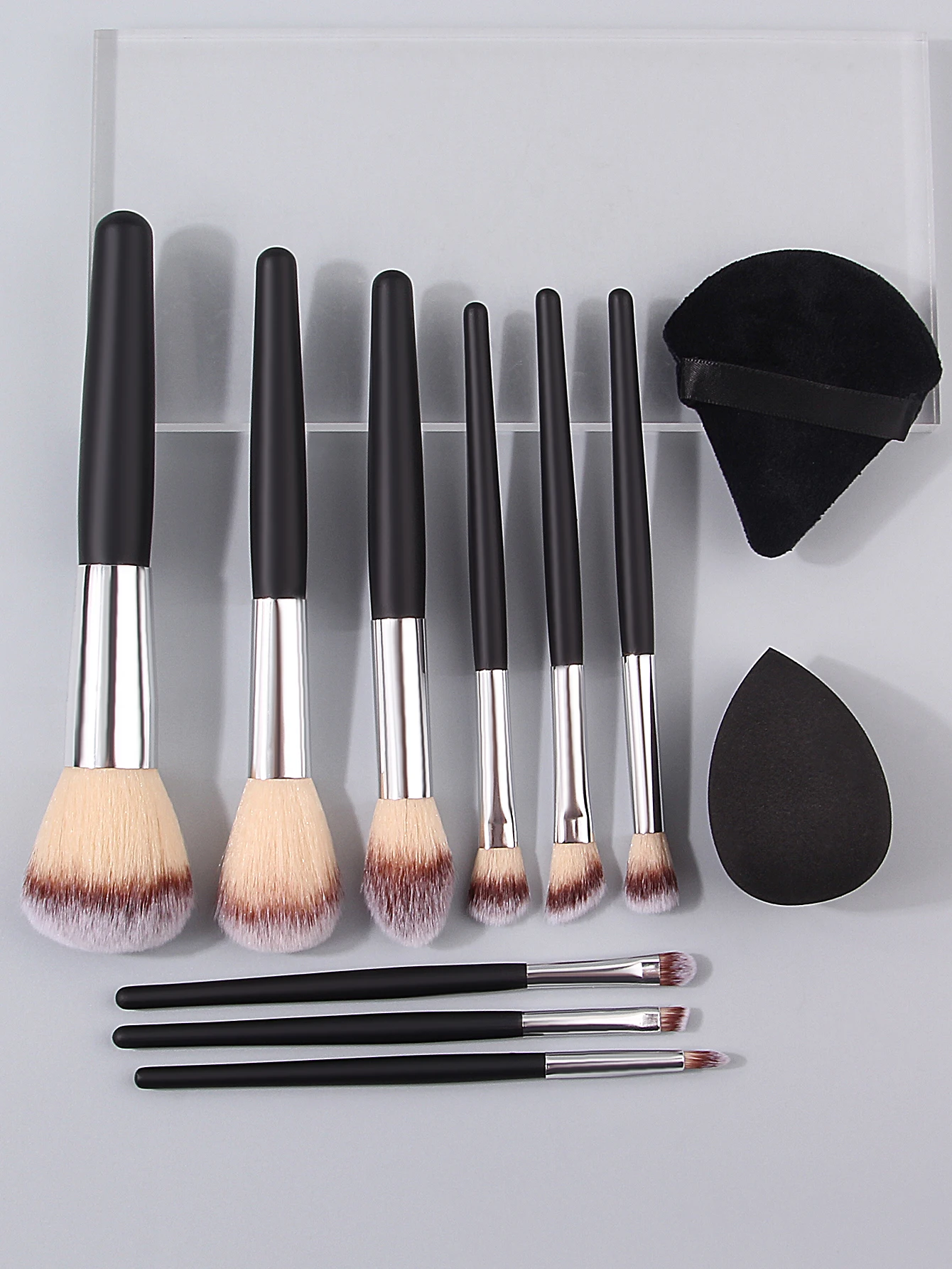 9PCS Black wooden-handled makeup brush set, loose powder, blush, eyeshadow brush, sponge makeup egg + triangular powder puff