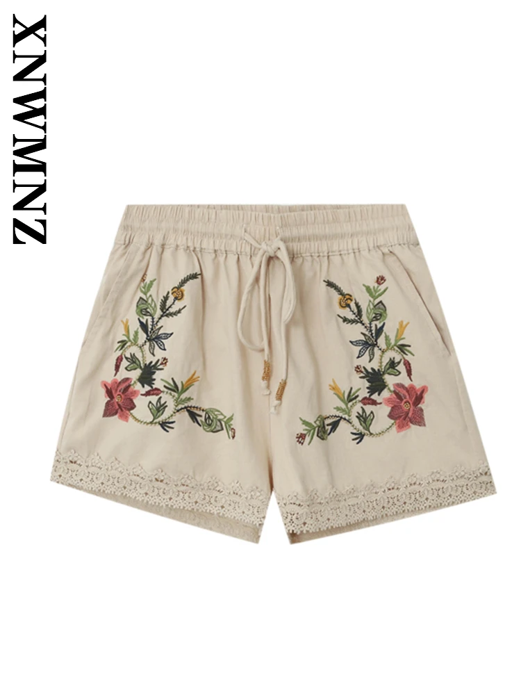 

XNWMNZ 2025 летние новые женские праздничные простые брюки с вышивкой на шнурке, шикарные женские повседневные шорты цвета хаки с высокой талией и цветочным принтом