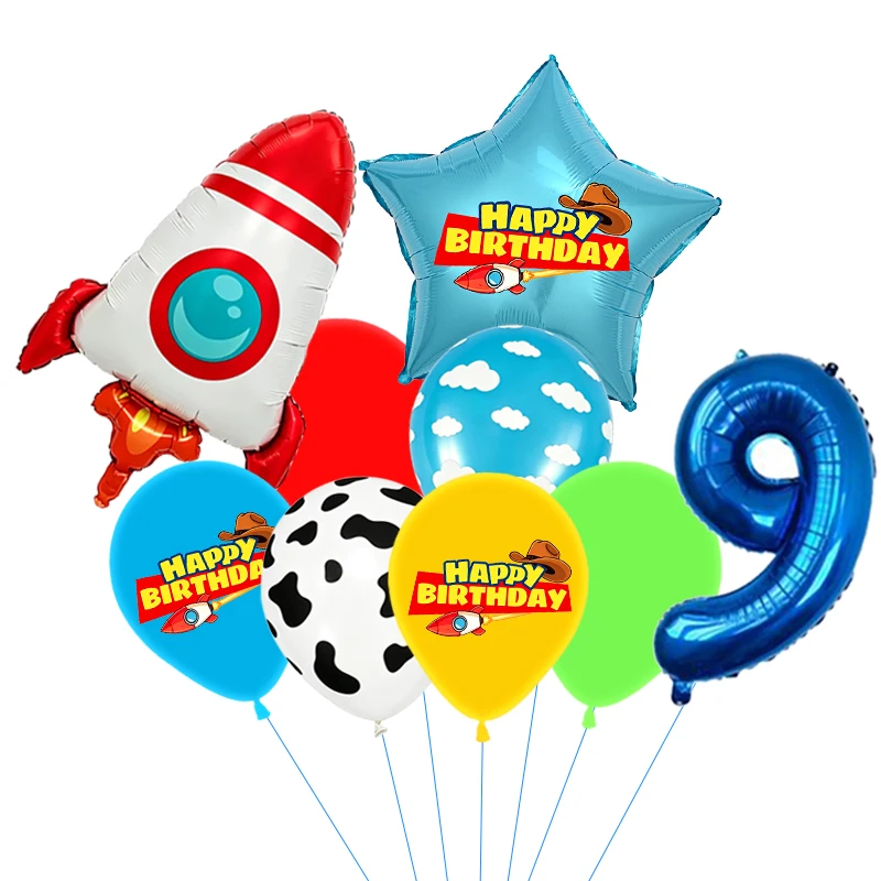 Rote, gelbe und grüne Spielzeugballons, hellblaue Ballons mit Wolken- und Kuhmuster für die Dekorationen zu Babystory- und Cowboy-Partys – Detail 10