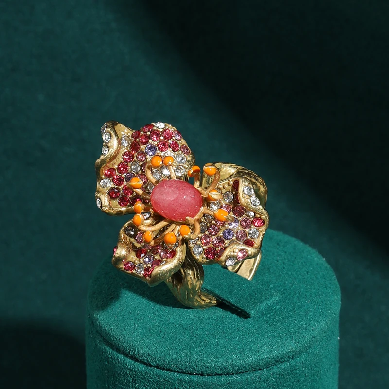 

High Quality Vintage Half Rhinestone Pink Flower Rings Women Luxury Jewelry 2026 Picnic Dating Finger Gold Color Accessories New