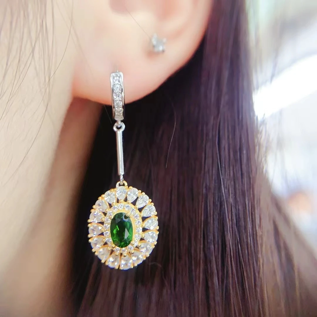 أقراط جديدة مطلية بالفضة KJJEAXCMY-S925 للنساء، مجوهرات راقية، مبهرة، ديوبسيدي طبيعي، وضوح عالي، لافتة للنظر