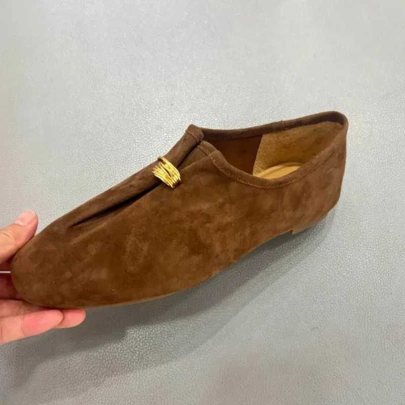 Retro Suede Soft Sole Comfortable Grandma Shoes 2026 New Round Head Metal Buckle Loafers