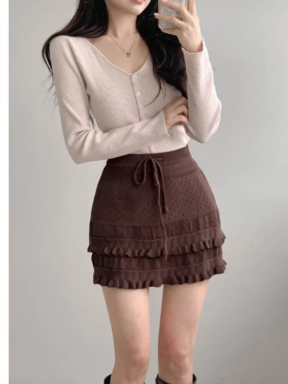 Sexy Slim Fit Knitted Skirt High Waist Flared Hemline Breathable Comfortable Women's Fashion Short A-Line Skirt for Ladies