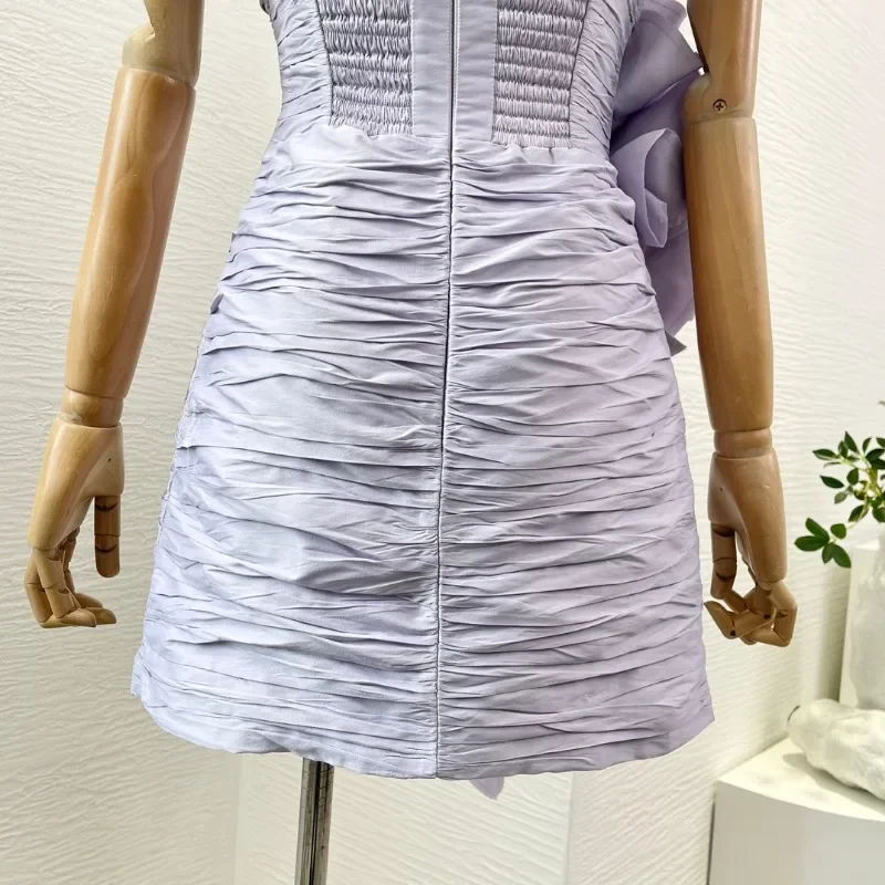 Frauen violett lila rücken freie Schlinge Blumen appliziert Mini Chic und elegante Frau Sommerkleid für 2024 Neuankömmlinge