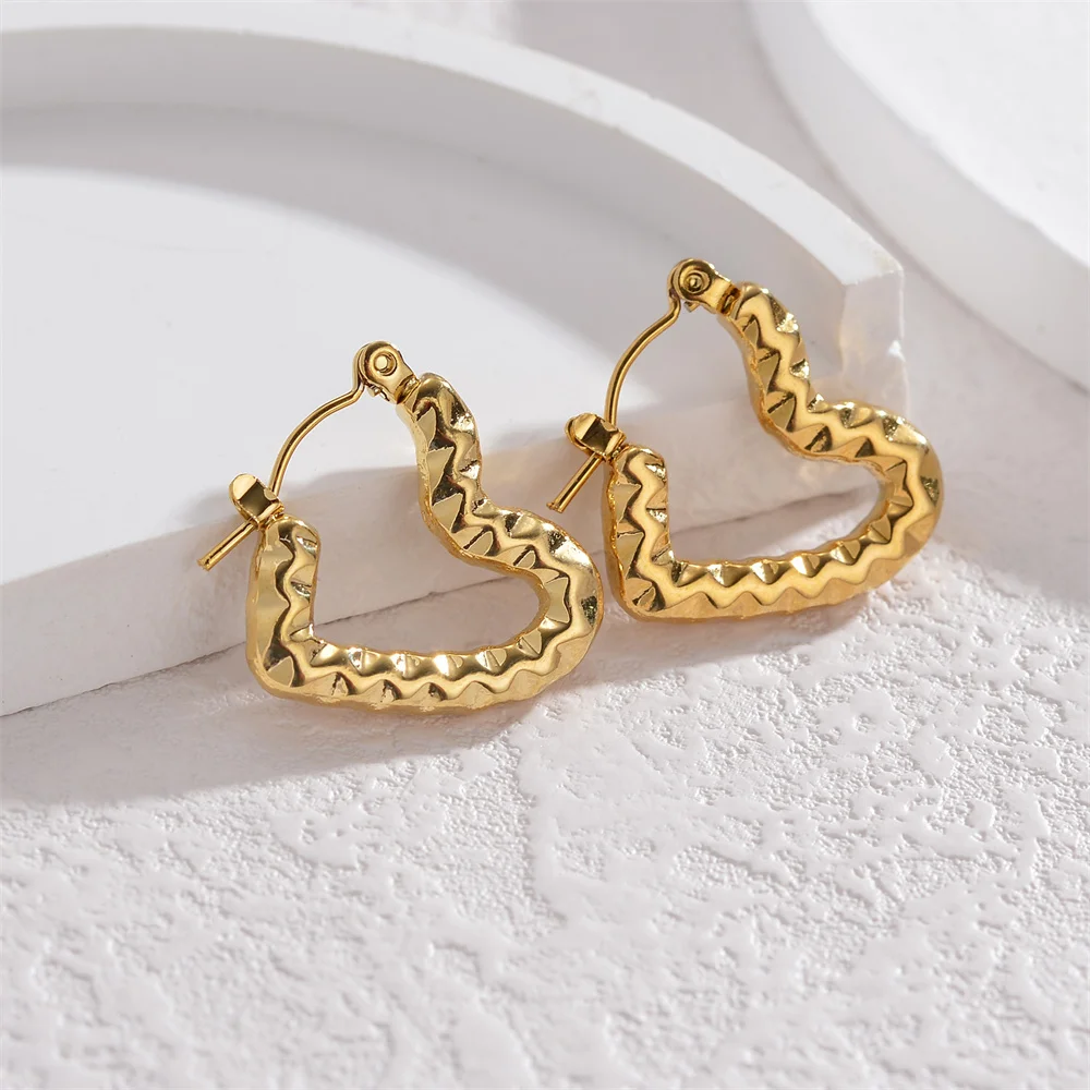 1 Pair Vintage Small Love Heart Hoop Earrings For Women Lady Exaggerated Gold Color Stainless steel Jewelry Gift Dropshipping