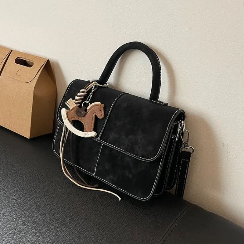 

Handbags Women's Everyday Carry In Premium Leather Lightweight Design With Multiple Pockets Ideal For Busy Lifestyle