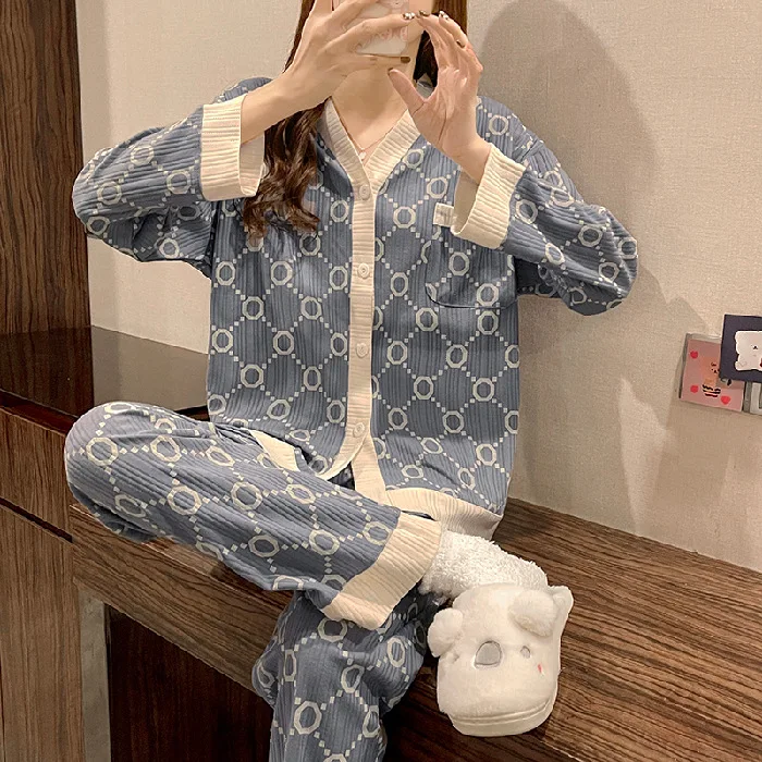 Ms. Korean Version of The Sweet Jacquard Long-sleeved Long Pants Pajamas Home Wear Ms. Loose Lapel Simple Net Red Live Set Women