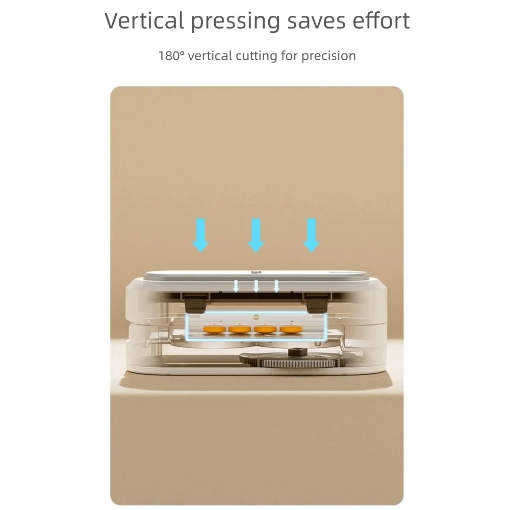 2 في 1 صندوق تخزين حبوب منع الحمل مقاوم للغبار نصف/رباع قاطعة حبوب منع الحمل المحمولة مع فرشاة تنظيف موزع أقراص قابل للتعديل