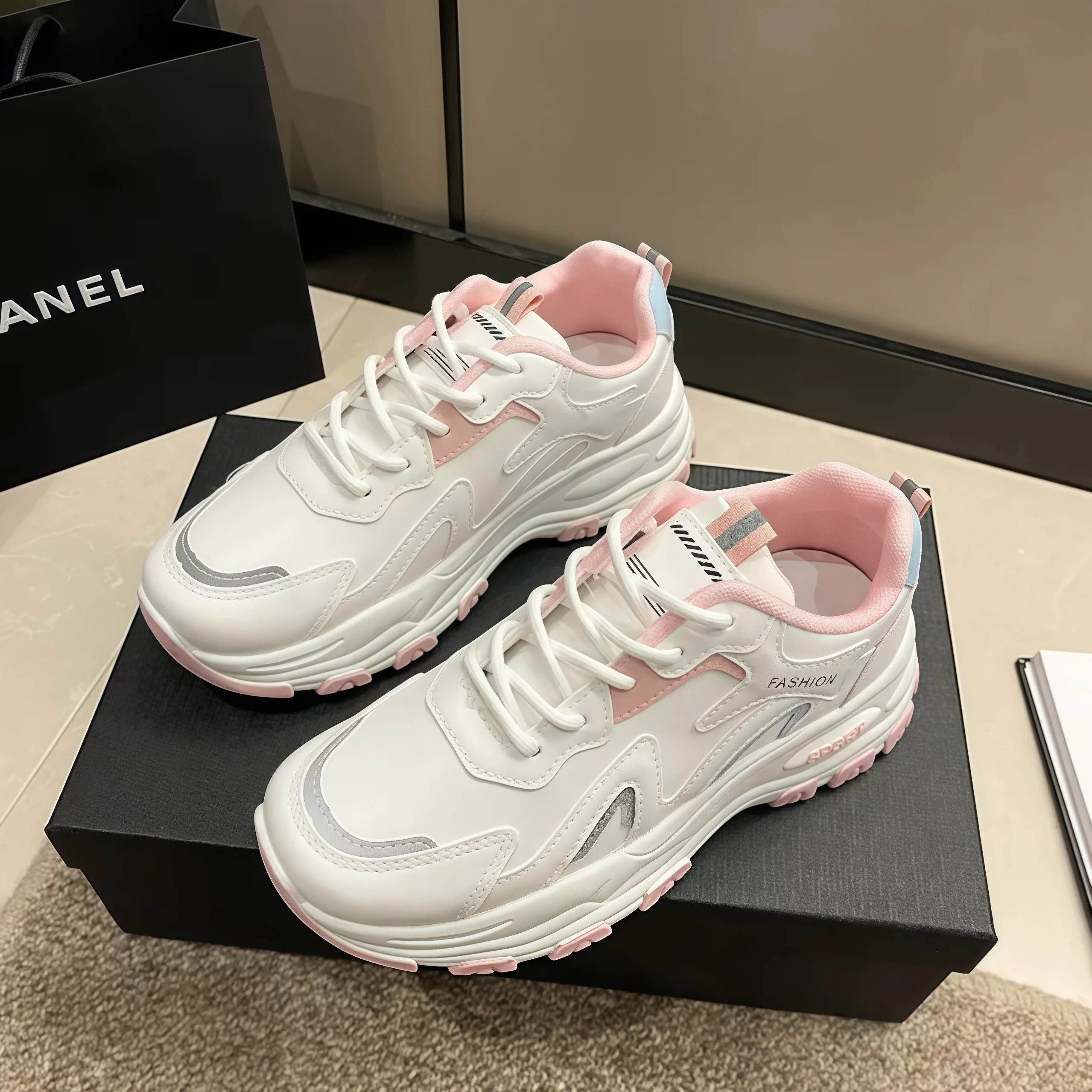 Women's New All-Season Lightweight, Simple, Soft-Soled, Comfortable, Stylish, and Unique Sports Shoes. Versatile Casual Women's Shoes for Daily Commuting and Running view 4