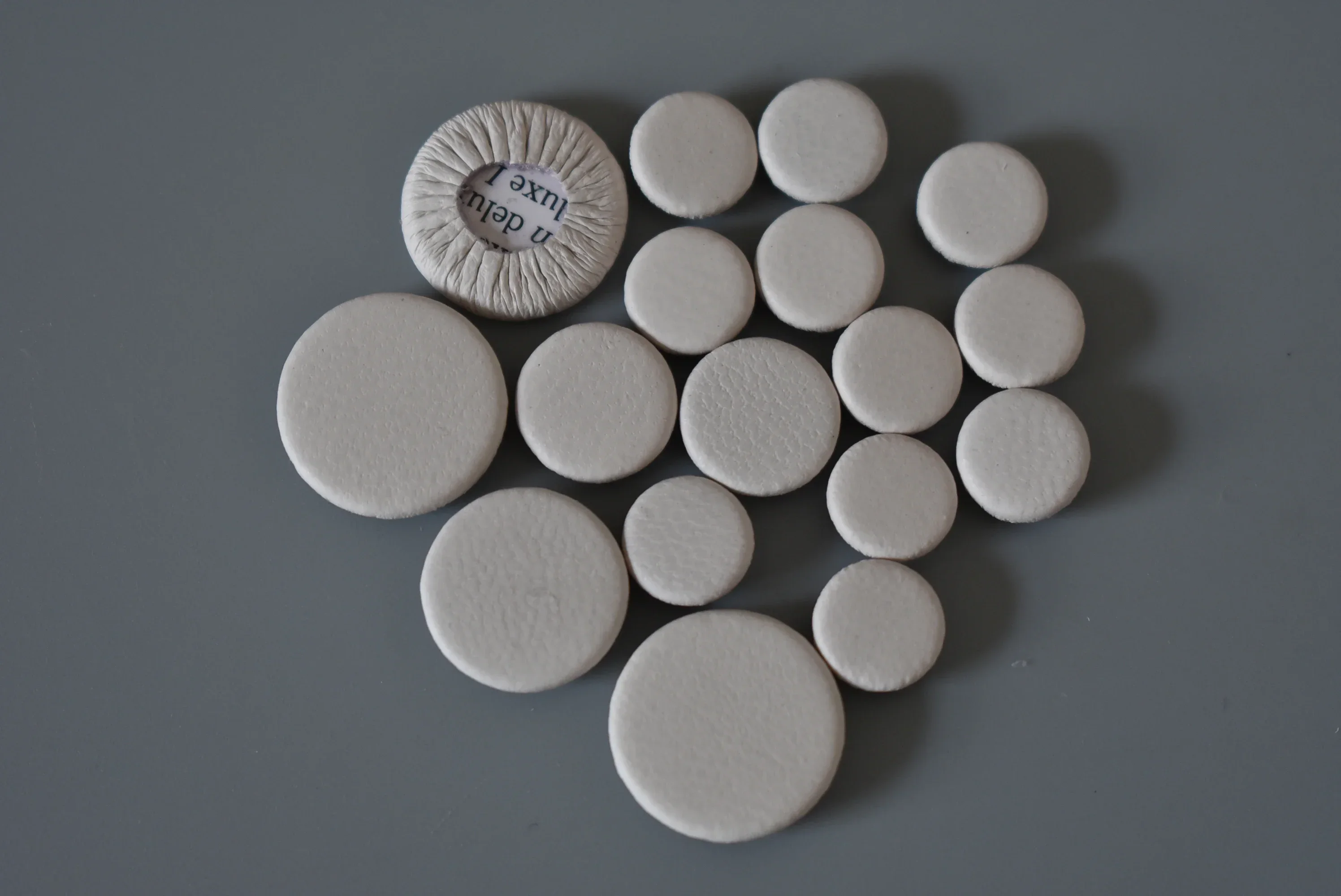 

5 Sets White Leather Clarinet Pads Musical Instrument Repair Parts Accessory for Band Instrument Maintenance