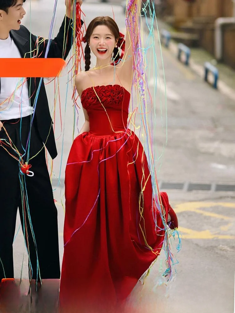 

Elegant Red Vintage Bridal Robe Women's Engagement Wedding Dress Beautiful Floral Print Long Sleeve Zipper Style Wedding Gown