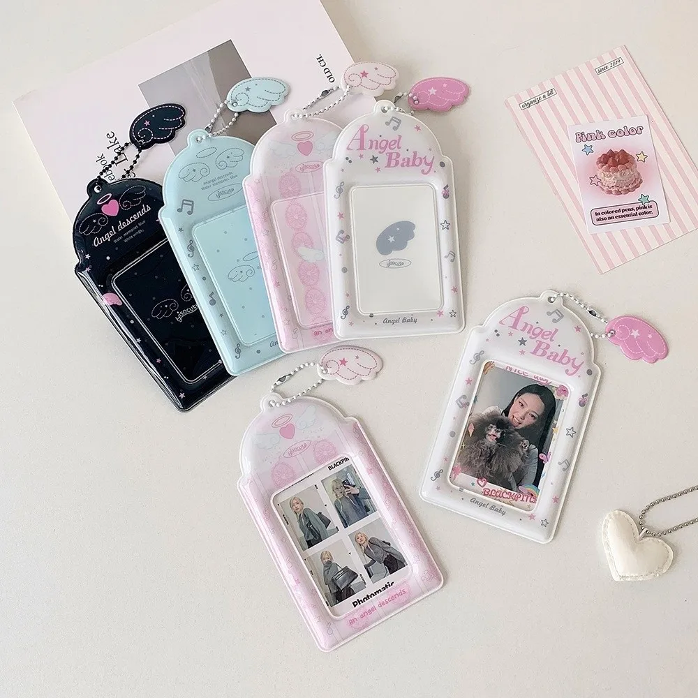 بولي كلوريد الفينيل Photocard حامل المفاتيح الكرتون أجنحة الملاك معرف شارة حامل طالب الفتيات المعبود بطاقة عرض DIY بها بنفسك على ظهره ديكور معلق