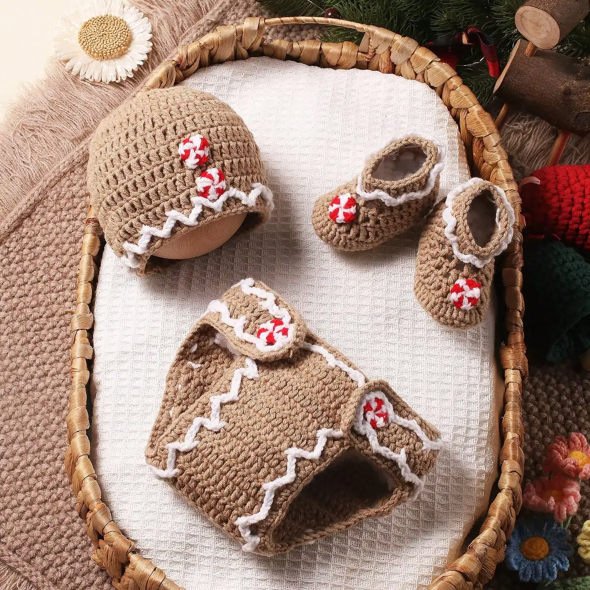 Ylsteed Newborn Christmas Photoshoot Props Crochet Gingerbread Man Photography Outfit Hand Knitting Pants+Hat+Shoes Infant Pic