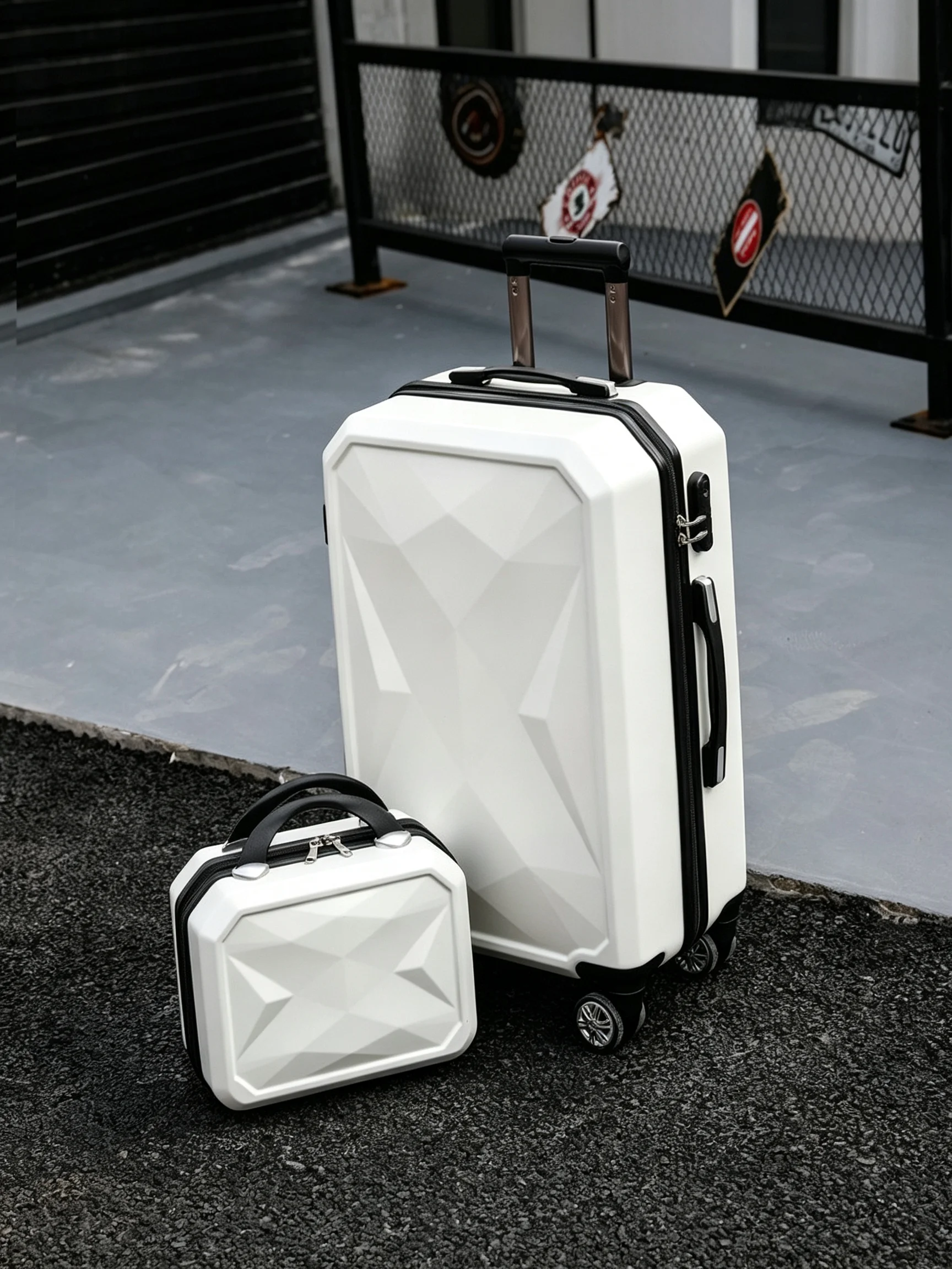 diamond-series-luggage-20-inch-mother-and-child-design-women's-carry-on-suitcase-travel-bag-with-four-way-wheels-pc-abs-material