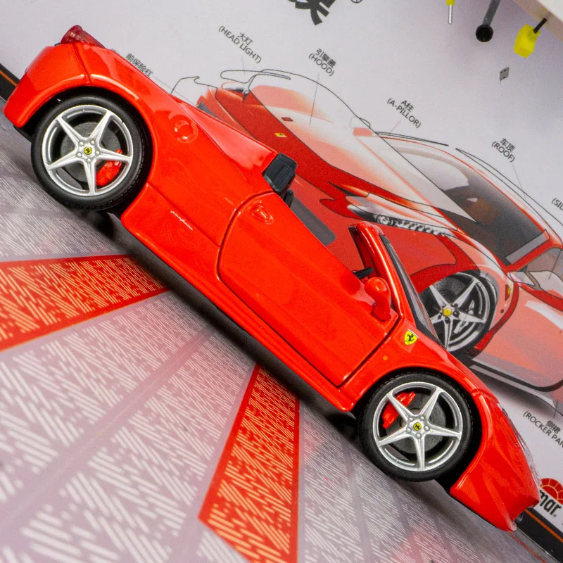 Bburago 1:24 Ferrari 458 Spider Modellauto - usage example