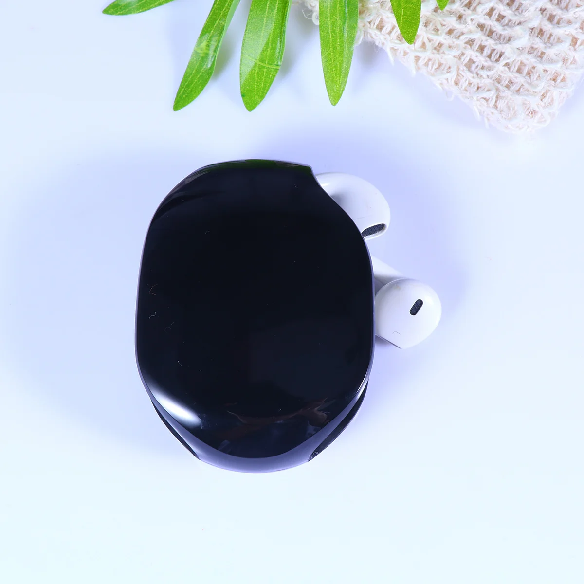 

Automatic Earphone Storage Box Black Portable Lightweight Data Line Reel Hub Organizer for Charging Cables Headphones Tangle