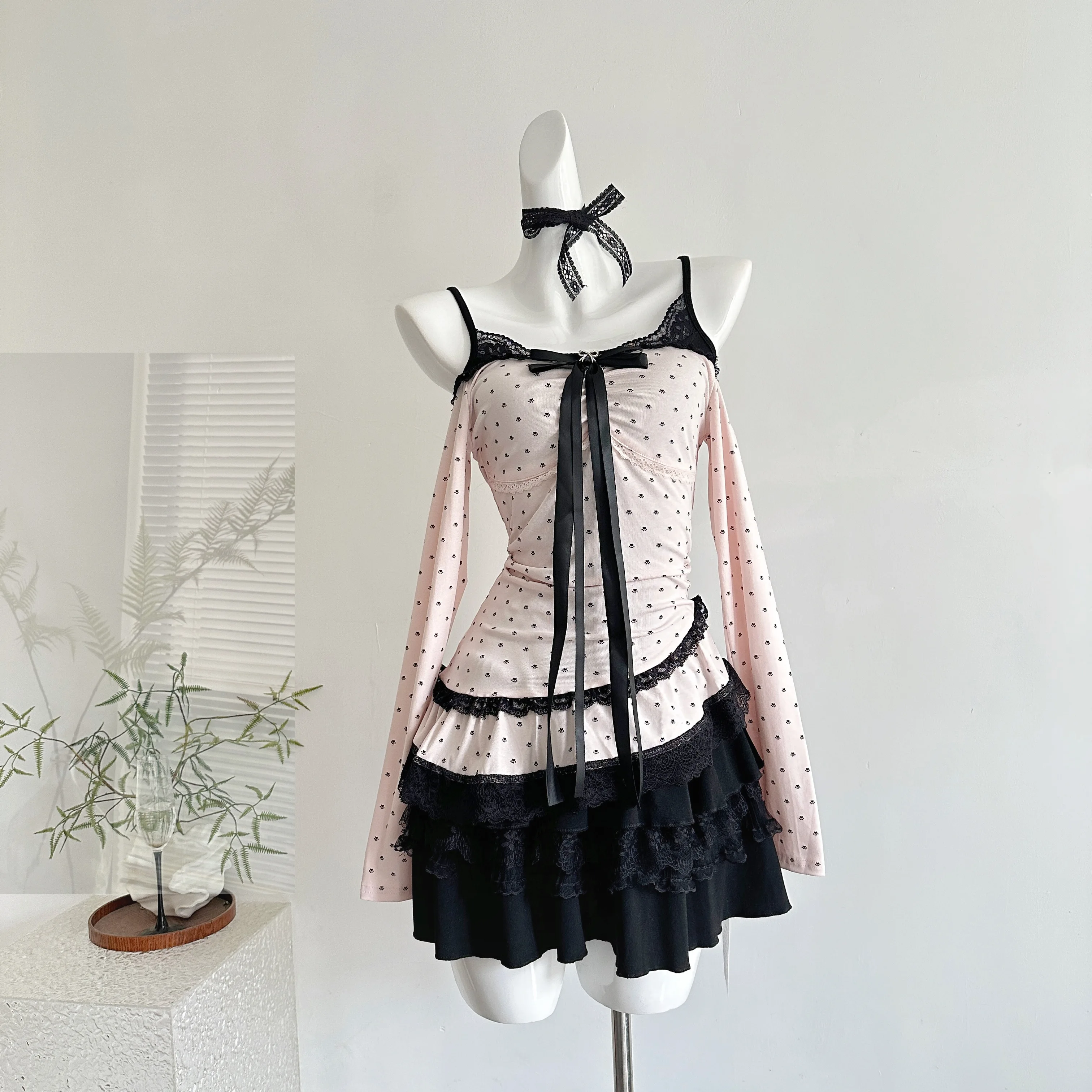 

Женский комплект из двух предметов в японском стиле Sweet High Street Y2K, топы в горошек с бантом + кружевное слегка эластичное платье, шикарный праздничный комплект