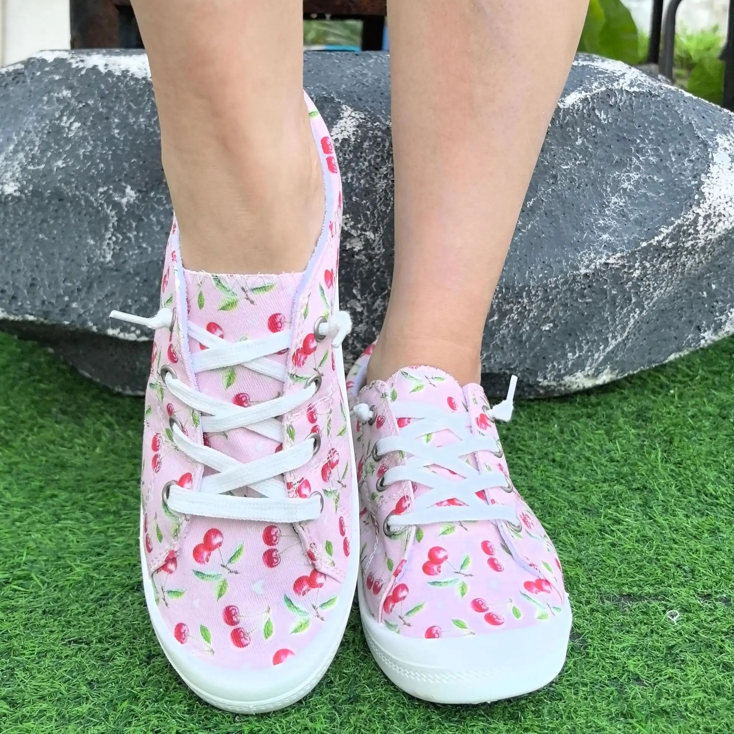 Chaussures décontractées imprimées cerise rose pour femmes, baskets confortables à bouche peu profonde, semelle basse et souple, légères et respirantes, grande taille, nouvelle collection printemps et automne