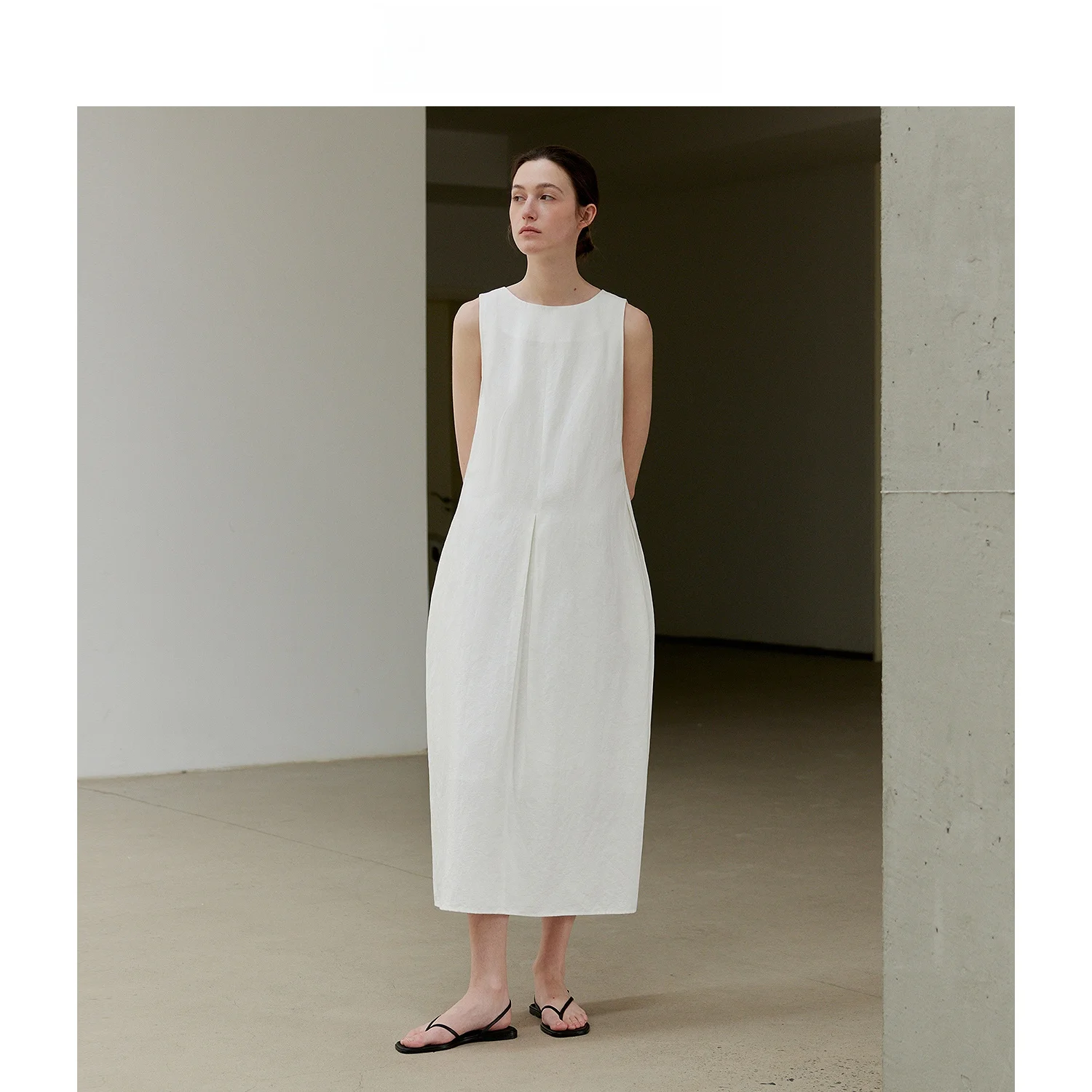 

Минималистичное летнее платье на бретельках для женщин: повседневное, вязаное, из хлопковой марли, свободного кроя, без рукавов, с круглым вырезом, А-силуэт, на молнии