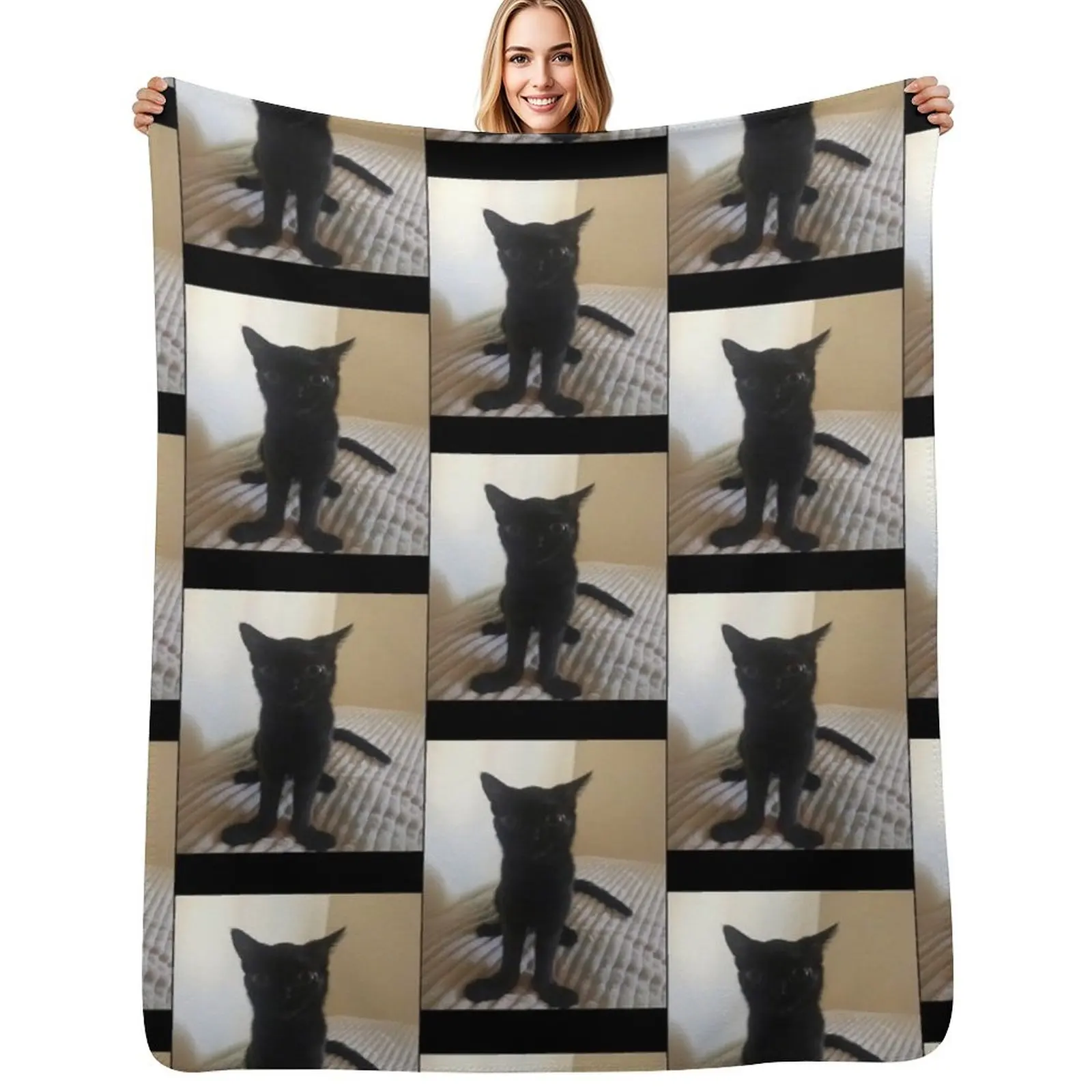 Big Foot Jinx Classic Throw Blanket Machine Washable Soft Warm Blanket