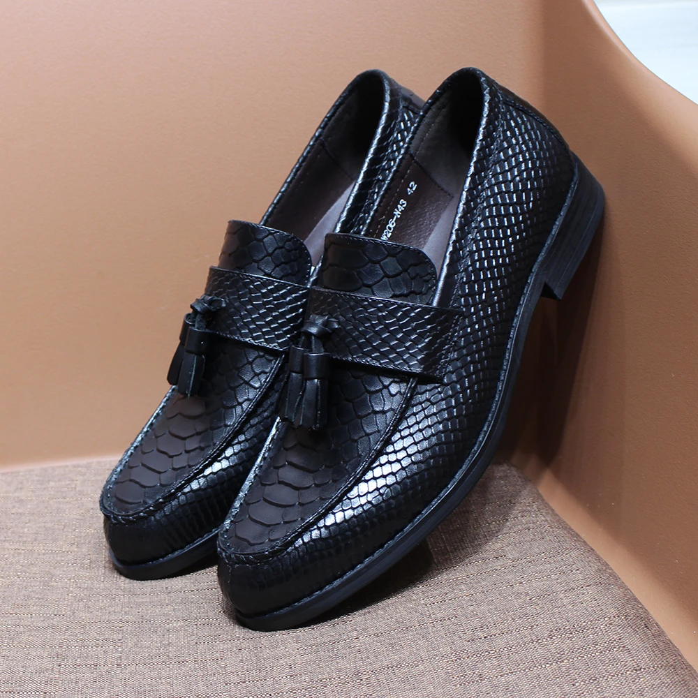 Men\'s Tassel Loafers Cow Leather Luxury Snake Print Slip on Wedding Party Dress Shoes for Men Comfortable Office Casual Loafers