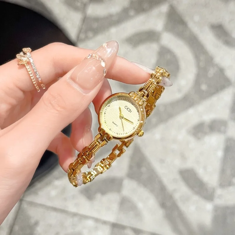 패션 여성 팔찌 시계 여성을위한 럭셔리 절묘한 라인 석 쿼츠 시계 간단한 드레스 숙녀 손목 시계 시계 선물