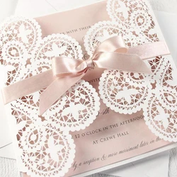 10 piezas Tarjeta de invitación de boda de encaje blanco, lazo de oro rosa, láser Floral, invitaciones de Quinceañera de compromiso, IC134