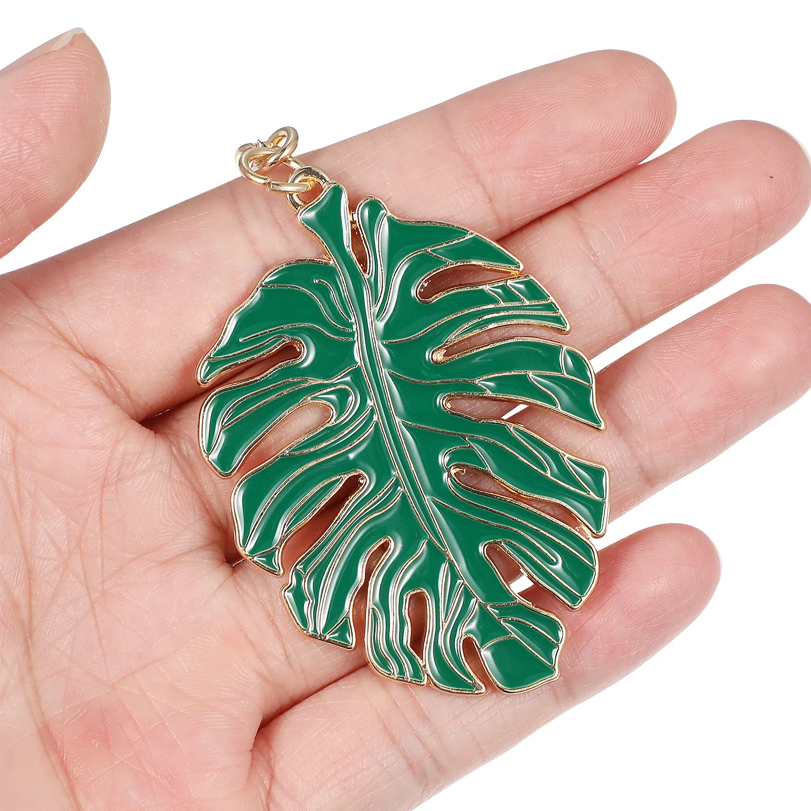 Green Leaf Keychain Metal Key Ring Personality Key Holder Fashion Pendant for Home Car Office Keys Organization Christmas