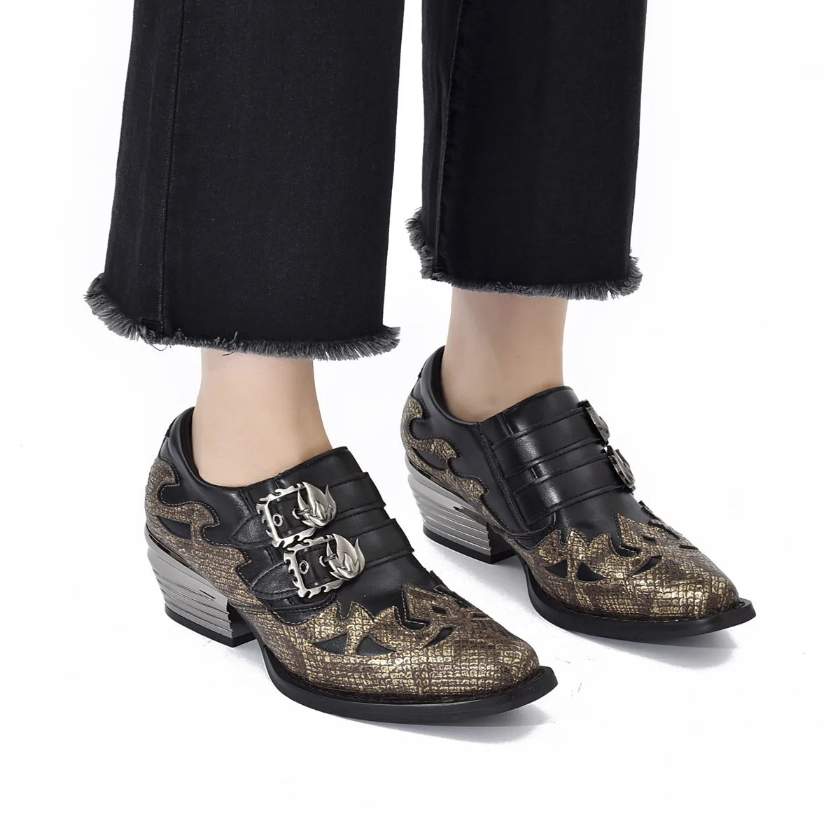 

Мужские и женские панк-ботинки унисекс 2026 года в европейском и американском ретро-стиле с полированным животным принтом, пряжкой и низким верхом, модель Челси