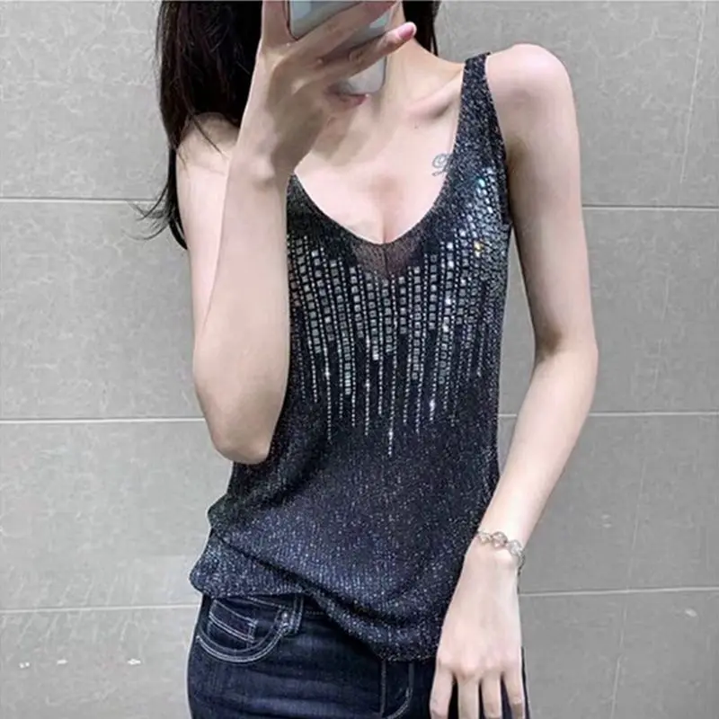 Elegant Fashion Harajuku Slim Fit Female Clothes Loose Casual All Match T-shirts V Neck Sleeveless Vest Thin Style Undershirt