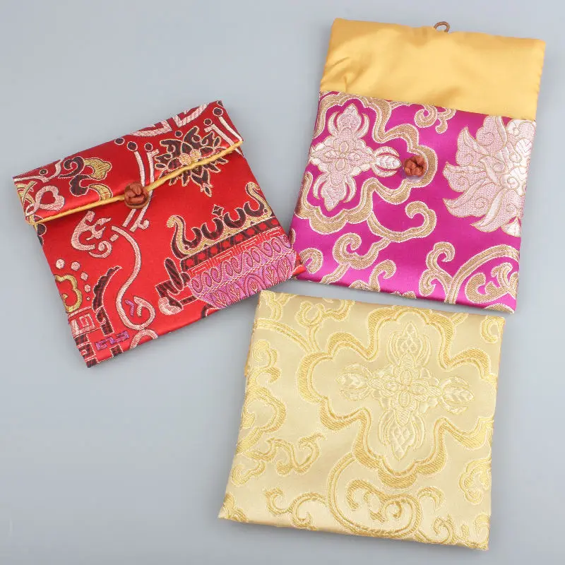 50pcs Customized Jewelry Packaging Bags Small Silk Brocade Pouches Wholesale Chinese knot Women Coin Purses