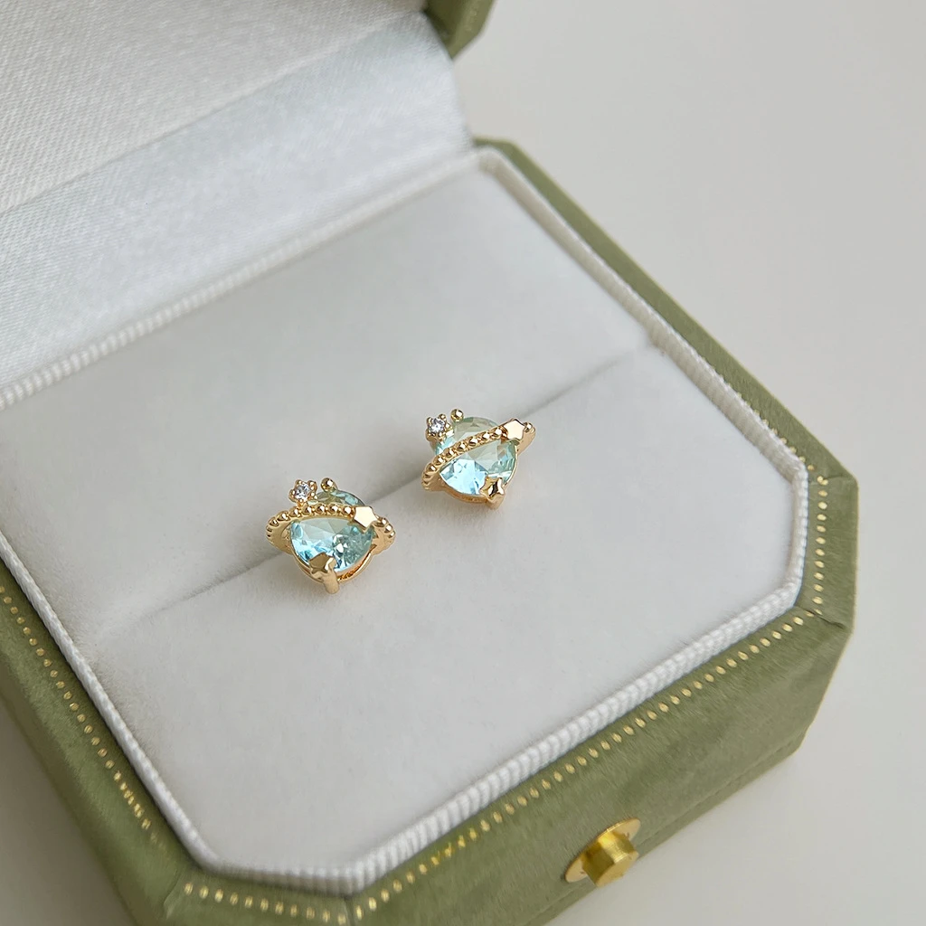 

1 pair of S925 silver sea blue zircon planet earrings suitable for daily wear in all seasons, graduation season music festival