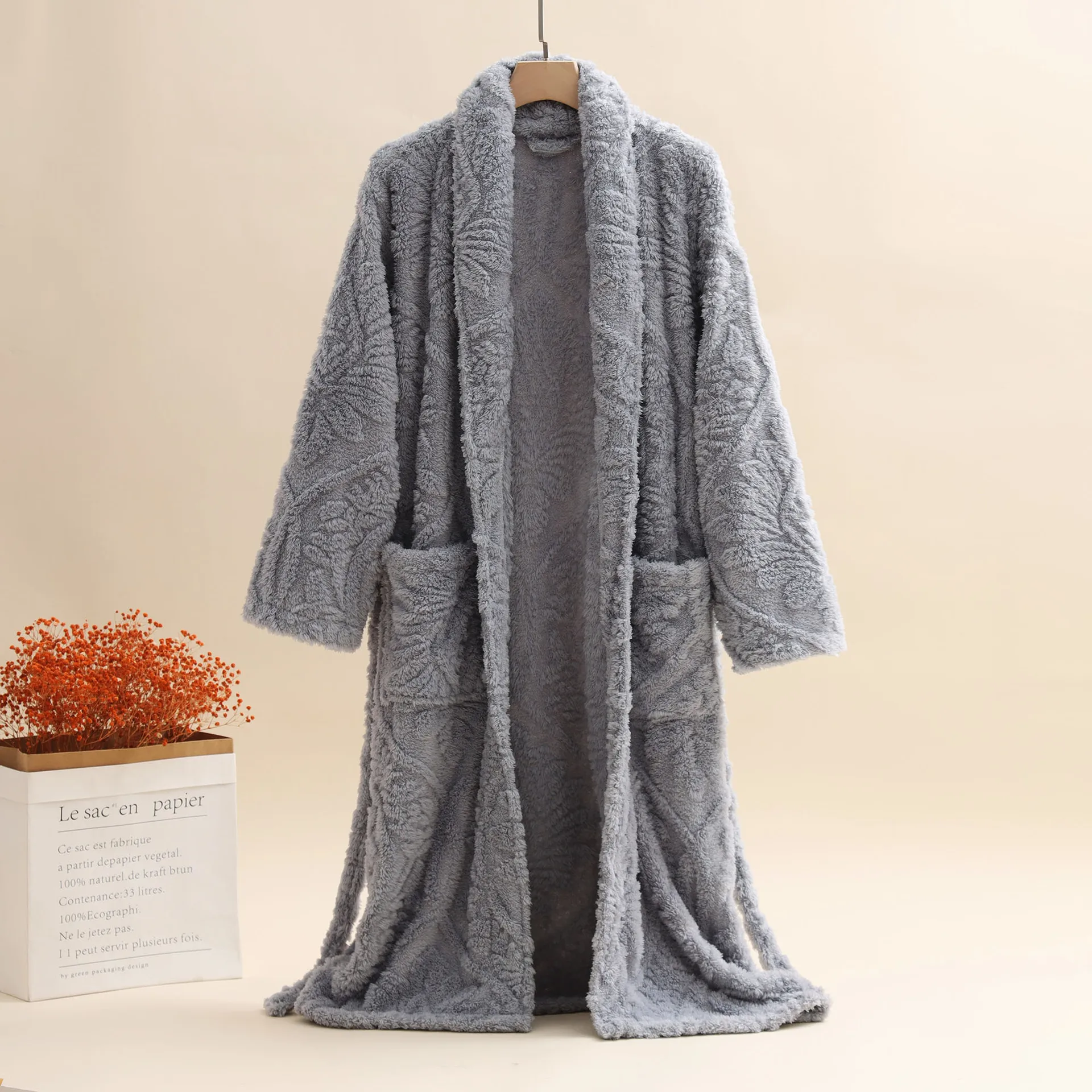 

Men'S Long Sleeved Autumn And Winter Warm Bathrobe Home Clothes Plush Sleeping Robe Home Clothes For Home Wear