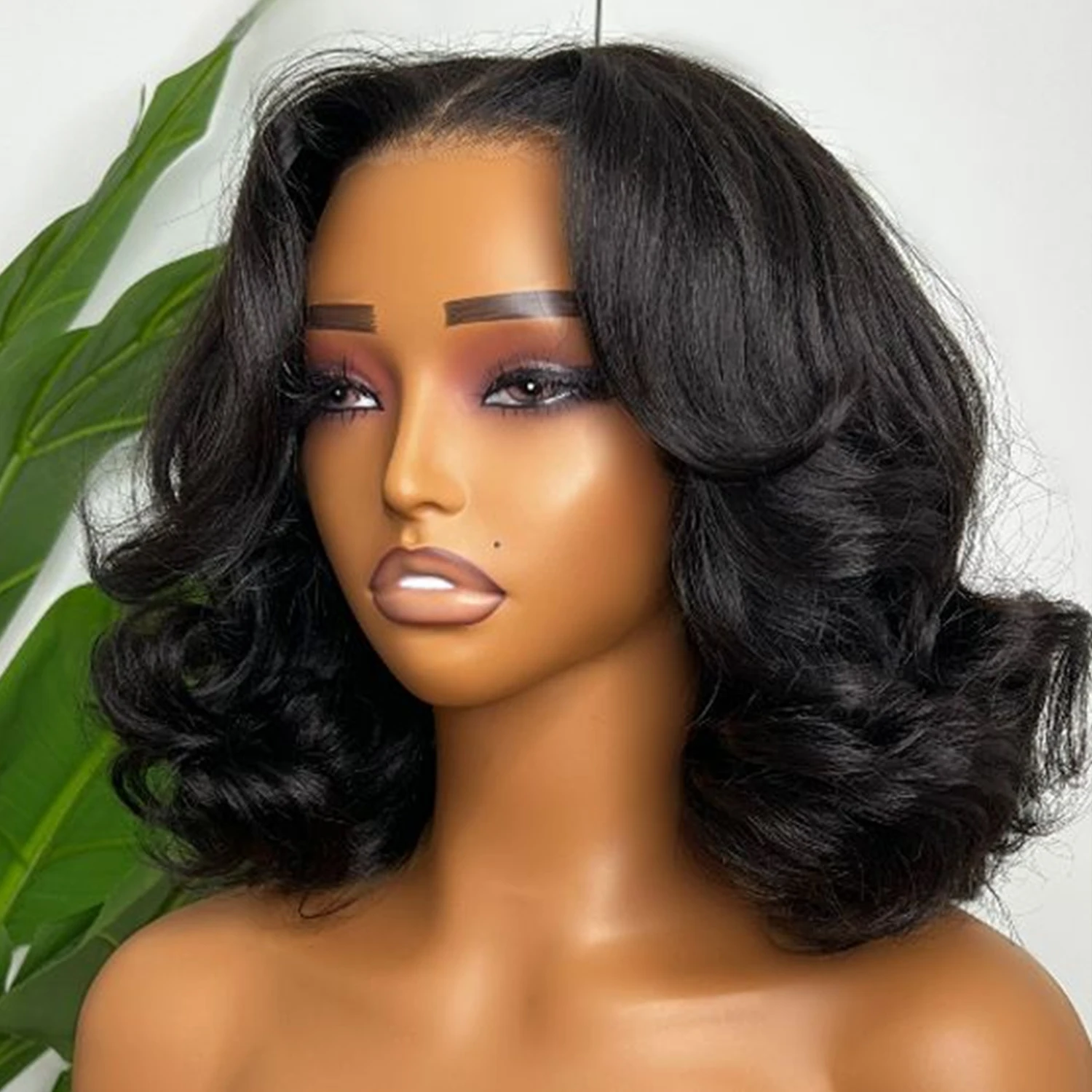 Perruque Bob Lace Front Wig Body Wave brésilienne naturelle, cheveux courts, Loose Wave, 13x4, 100% cheveux humains, pre-plucked, densité 250%