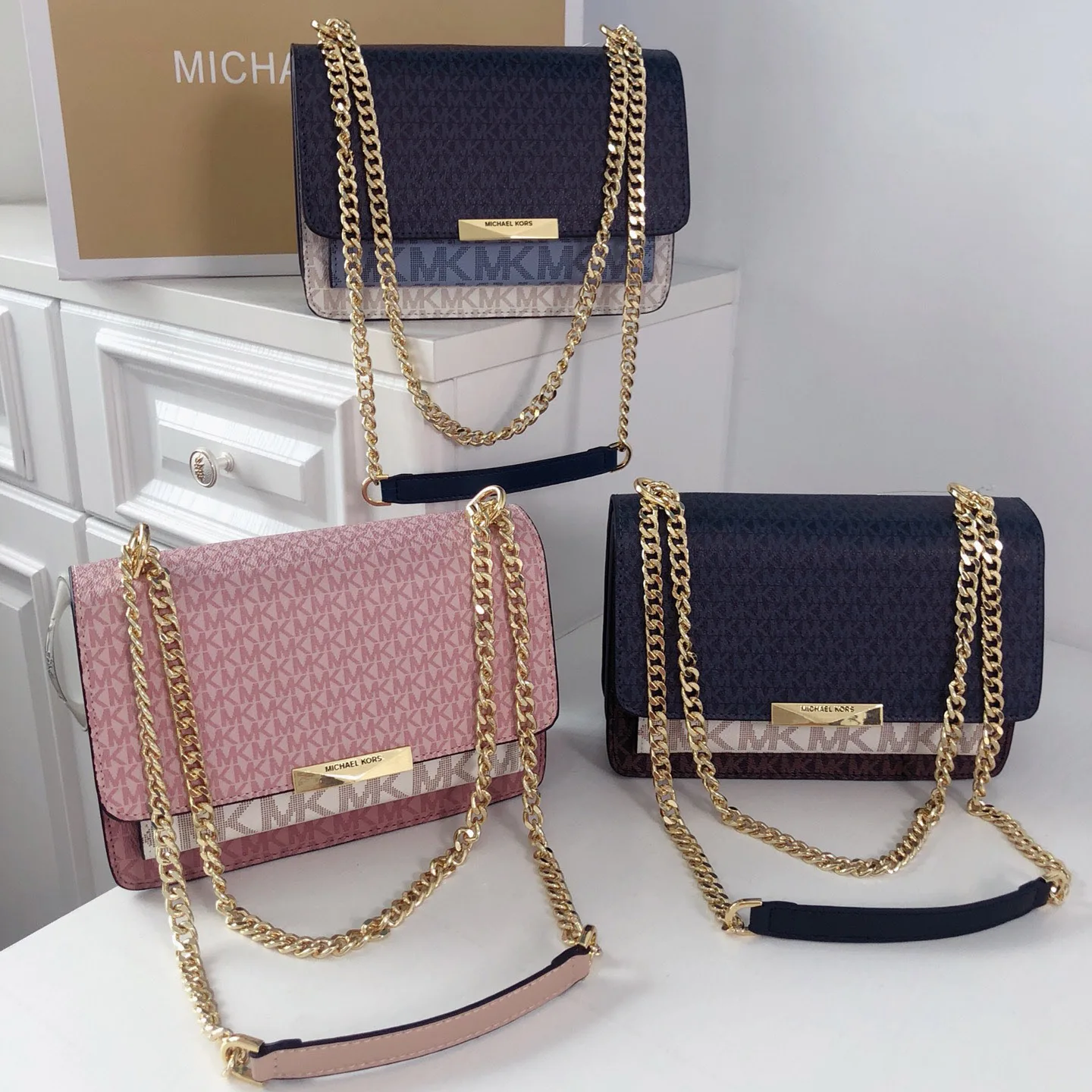 Michael Kors Women's Luxury Design Shoulder Bag Classic Fashion Crossbody High Quality for Casual Or Business Wear Handbag